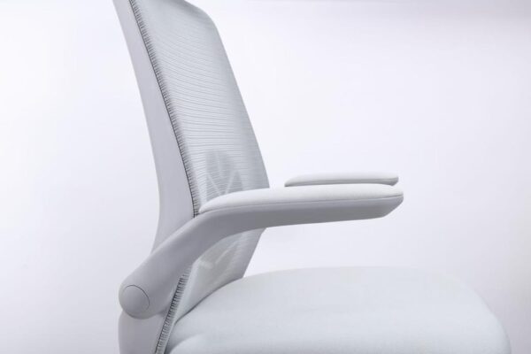 Florra-High-Back-Ergonomic-Chair-–-Mesh-Seat-Adjustable-Headrest-Flip-Up-Armrests-Grey6.jpg